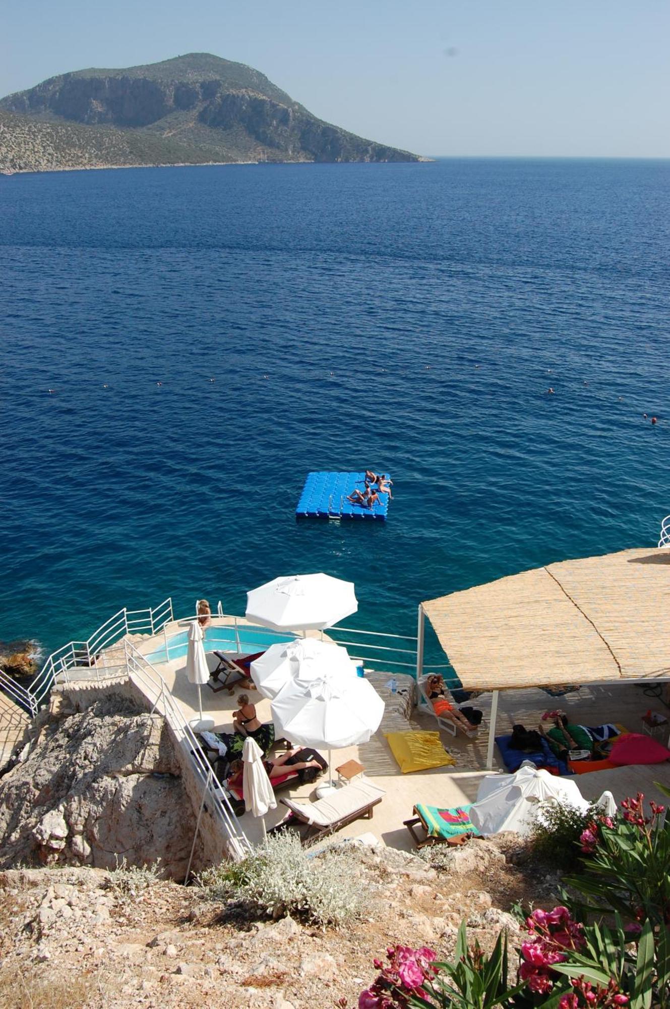Caretta Hotel Калкан Екстериор снимка