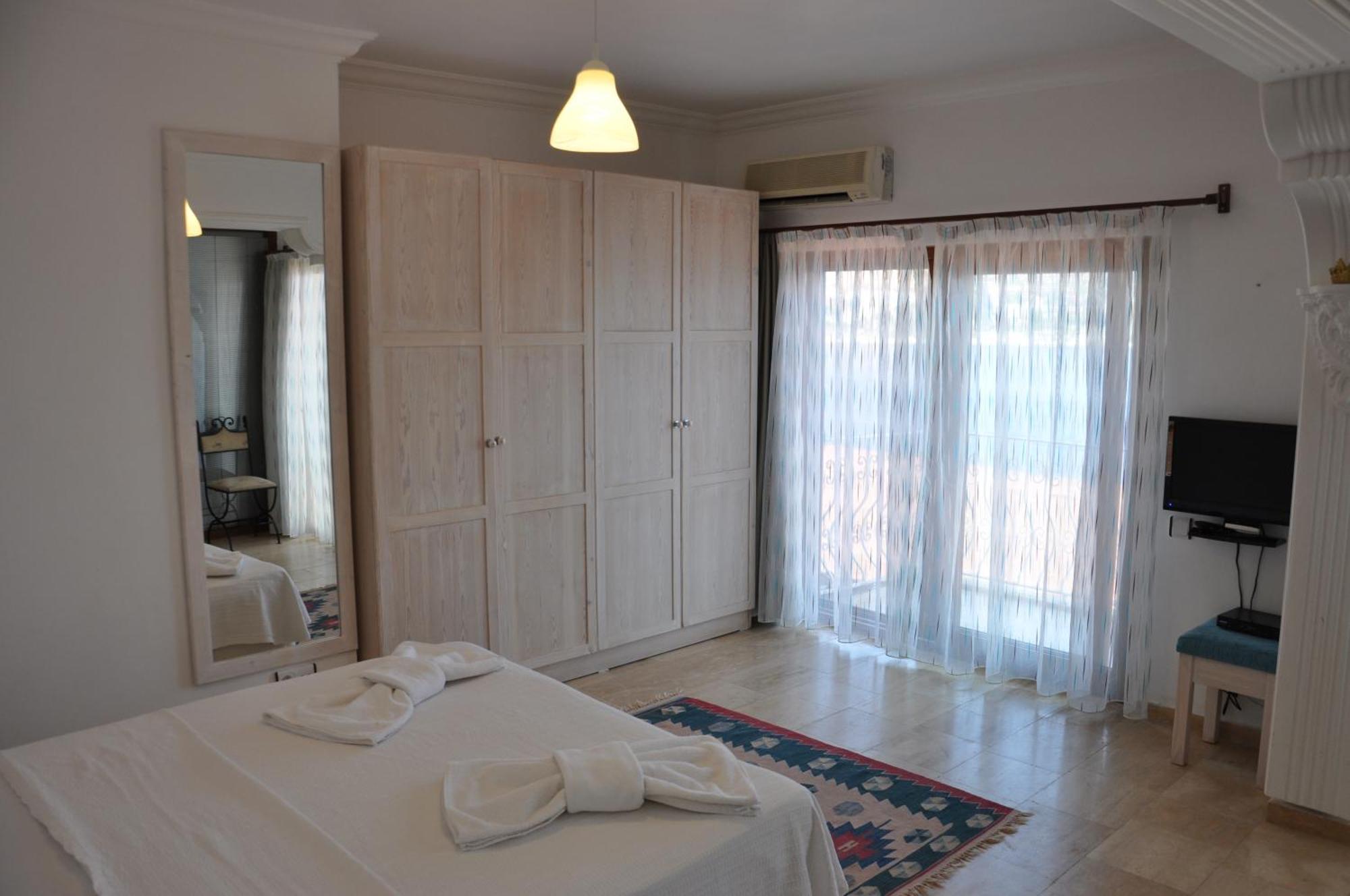 Caretta Hotel Калкан Стая снимка